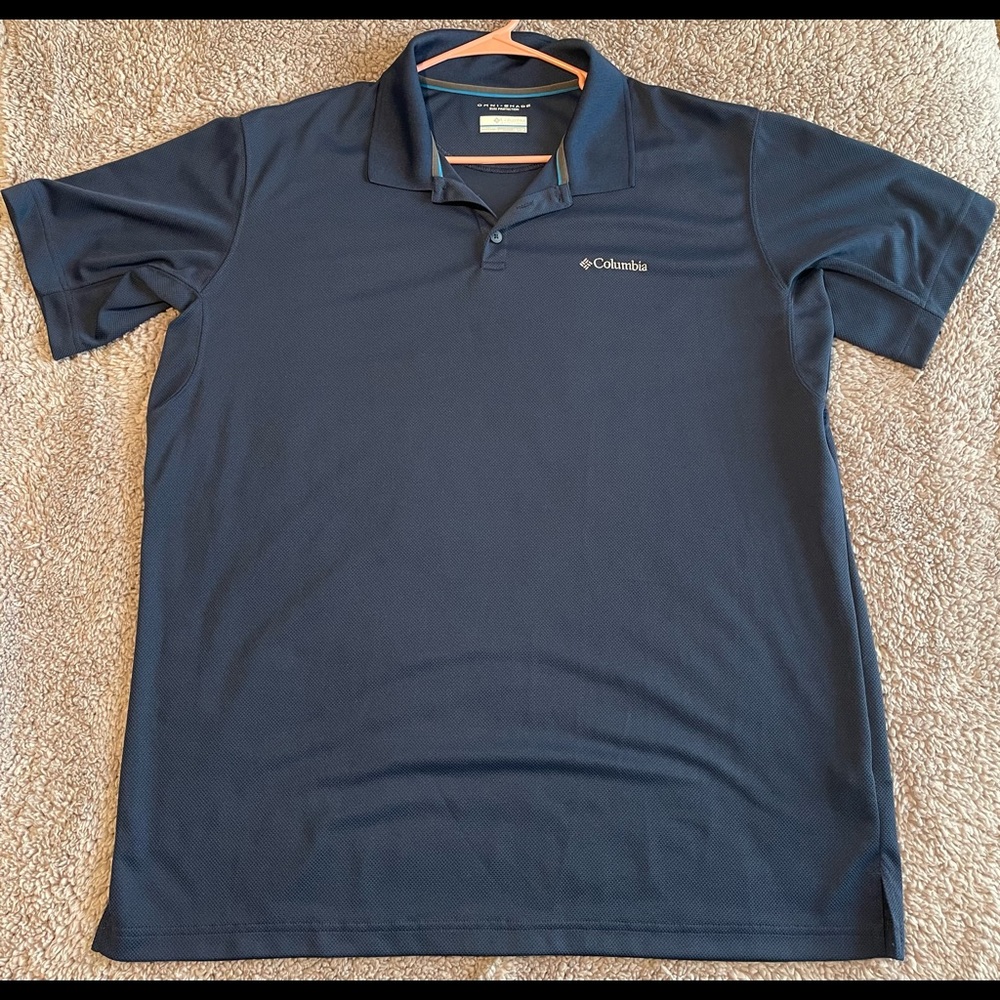 Columbia Blue Men’s Three Button Polo. Size XL